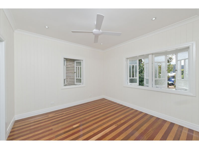 27 Witton Road, Indooroopilly QLD 4068