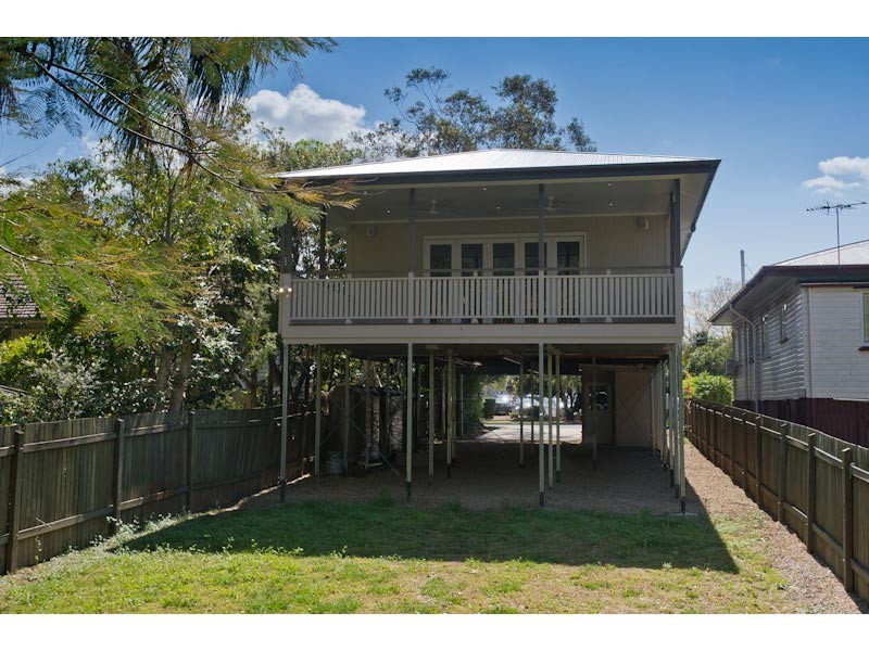 27 Witton Road, Indooroopilly QLD 4068