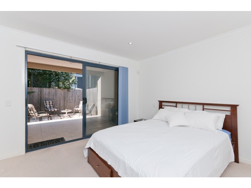 1/12 Burton Street, Indooroopilly QLD 4068