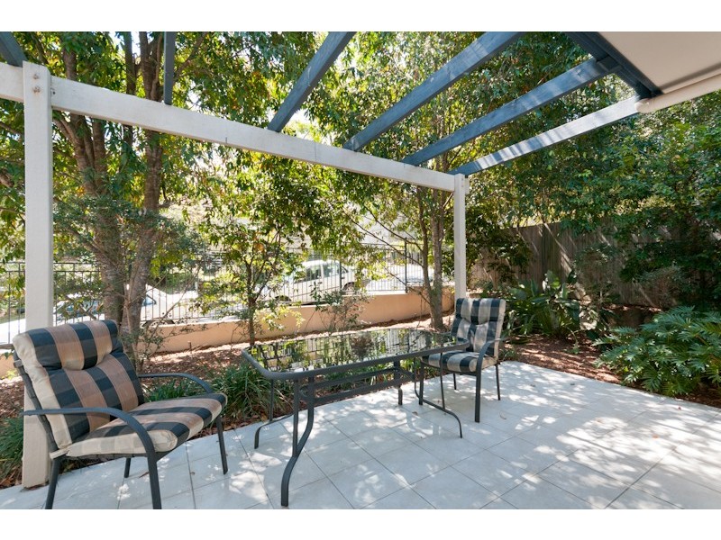 1/12 Burton Street, Indooroopilly QLD 4068