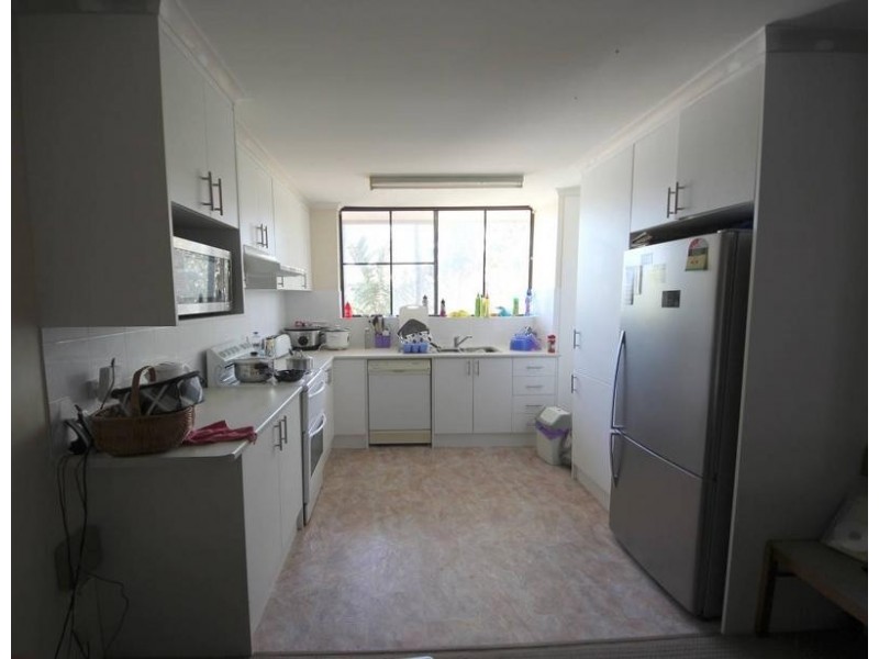 5/141 Central Avenue, Indooroopilly QLD 4068