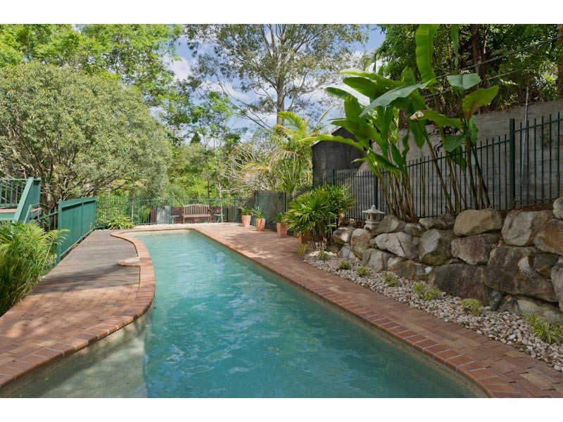 62 Jerrang Street, Indooroopilly QLD 4068