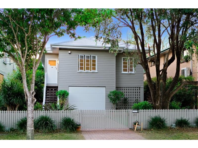 29 Essex Road, Indooroopilly QLD 4068