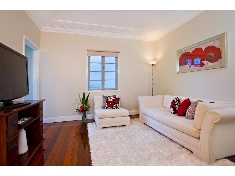 29 Essex Road, Indooroopilly QLD 4068