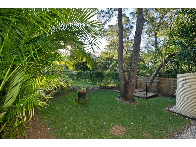 6 Handel Street, Indooroopilly QLD 4068