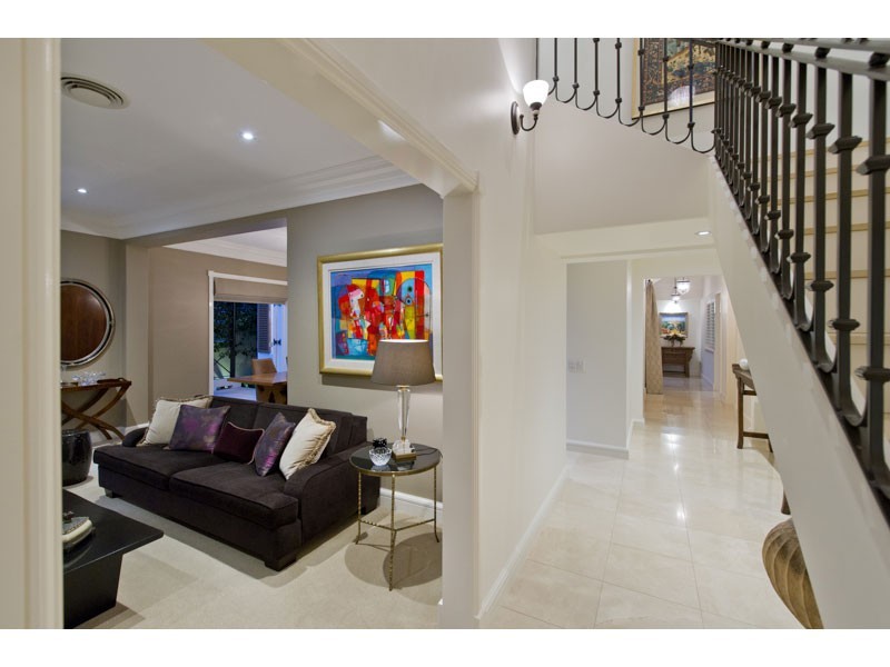 59 Neulans Road, Indooroopilly QLD 4068