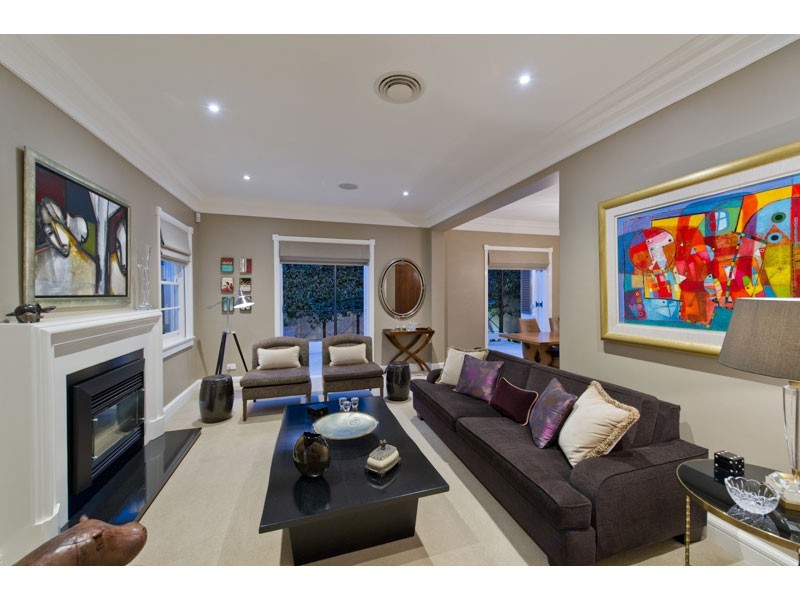 59 Neulans Road, Indooroopilly QLD 4068