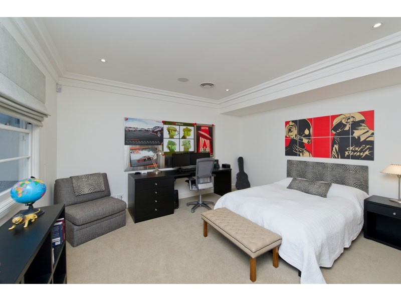 59 Neulans Road, Indooroopilly QLD 4068