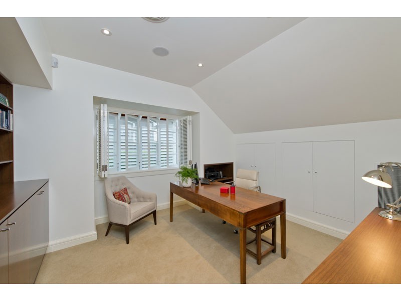 59 Neulans Road, Indooroopilly QLD 4068