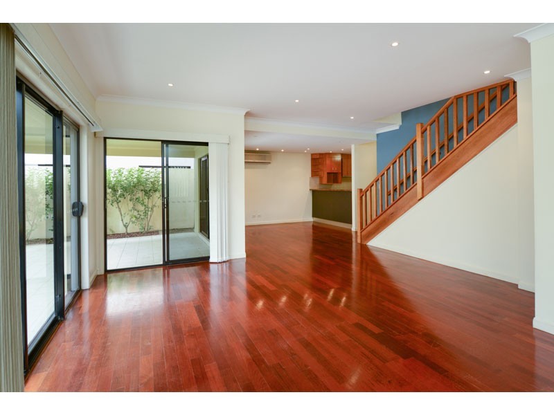 11/278 Indooroopilly Road, Indooroopilly QLD 4068