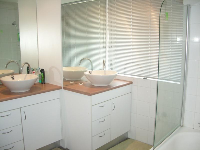 7/160 Central Avenue, Indooroopilly QLD 4068