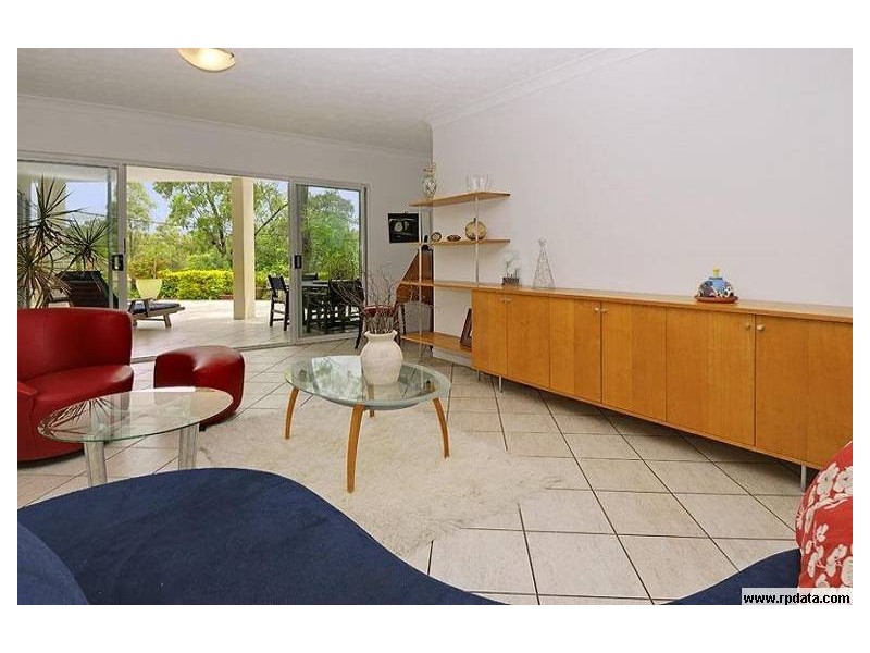 2/54 Foxton Street, Indooroopilly QLD 4068