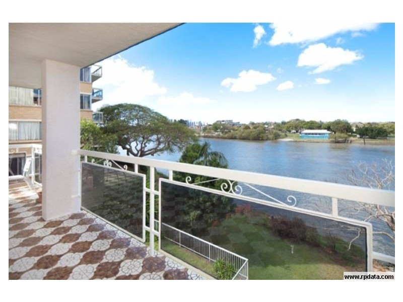 2/40 Glen Road, Toowong QLD 4066