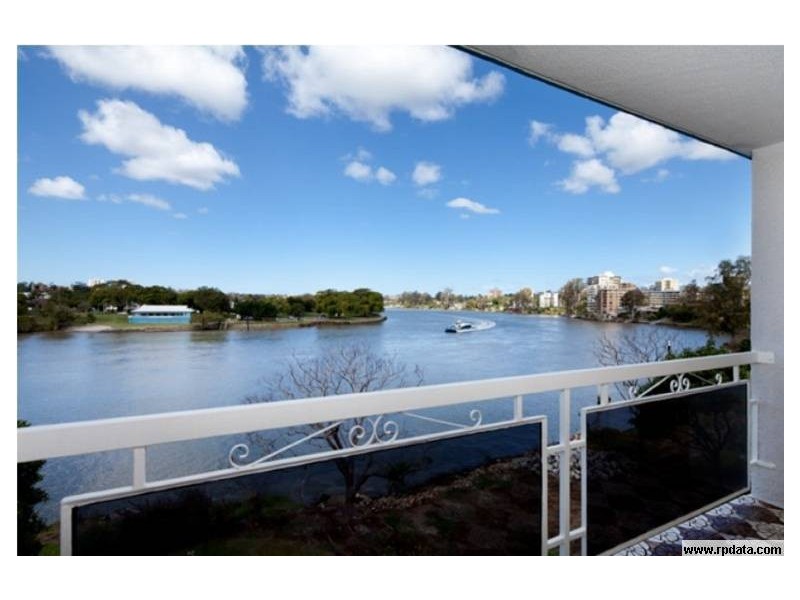 2/40 Glen Road, Toowong QLD 4066