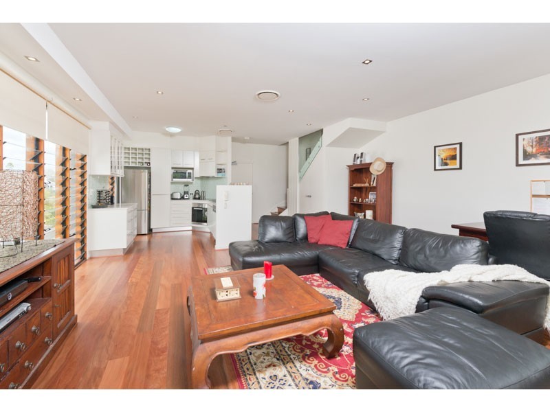 4/28 Central Avenue, Indooroopilly QLD 4068