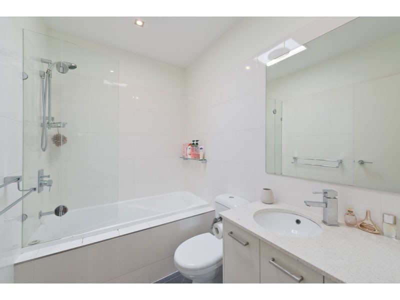 4/28 Central Avenue, Indooroopilly QLD 4068