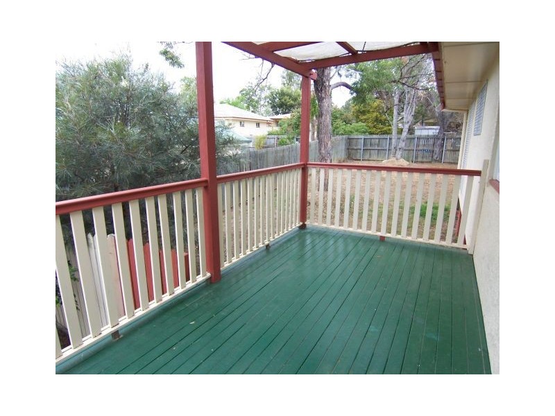 68 Jane Street, Leichhardt QLD 4305