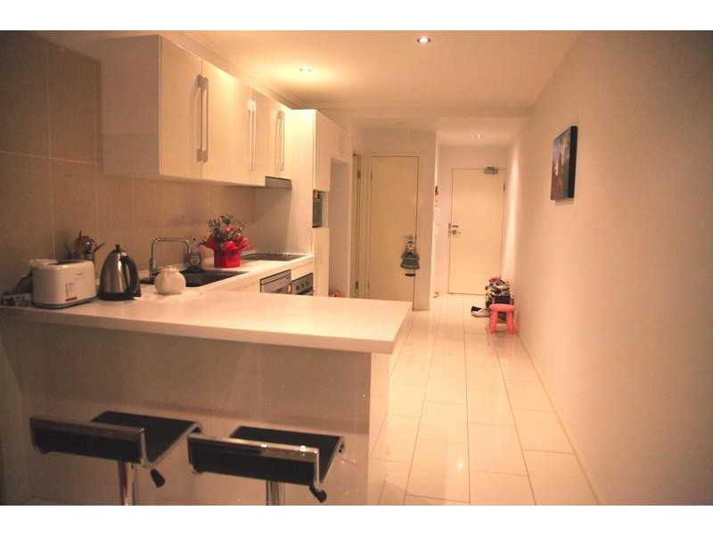 8/51 Lambert Road, Indooroopilly QLD 4068