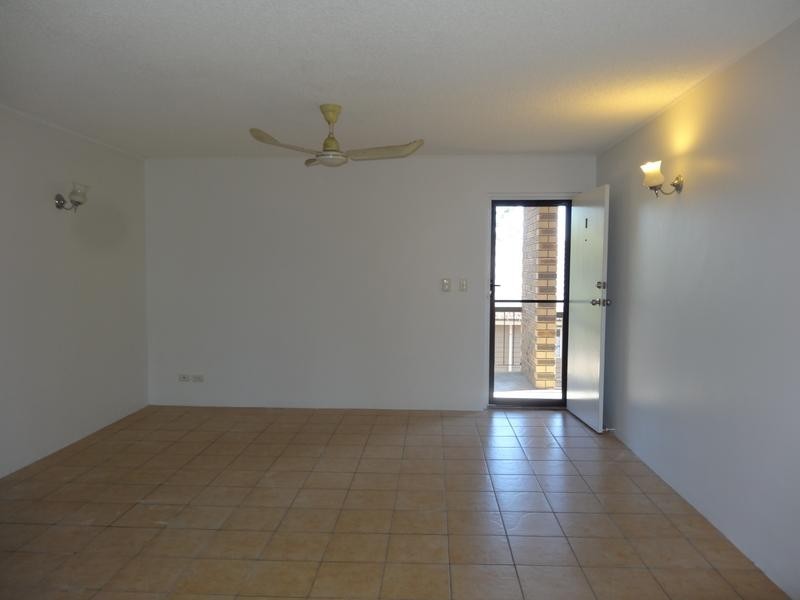 1/55 Central Avenue, Indooroopilly QLD 4068