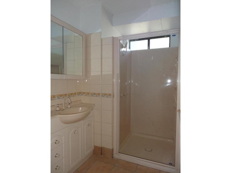 1/55 Central Avenue, Indooroopilly QLD 4068