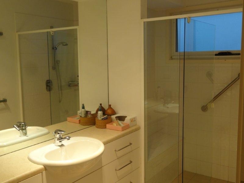 21 Lohe Street, Indooroopilly QLD 4068