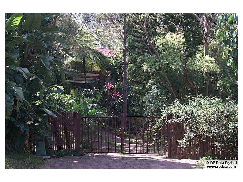 12 Brinkworth Place, Indooroopilly QLD 4068