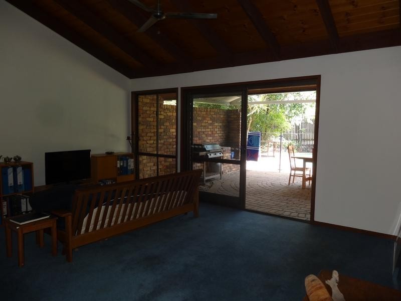 10 Valleybrook Street, Kenmore Hills QLD 4069