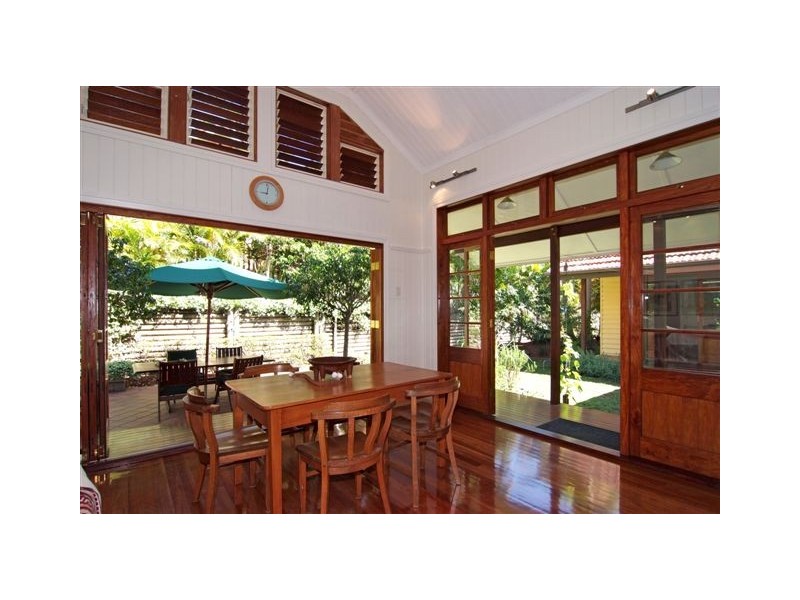 259 Lambert Road, Indooroopilly QLD 4068