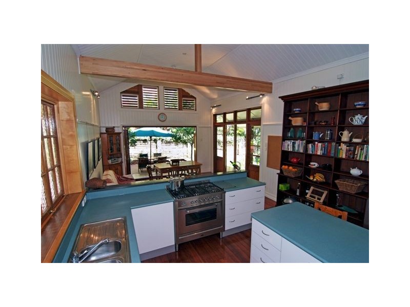 259 Lambert Road, Indooroopilly QLD 4068