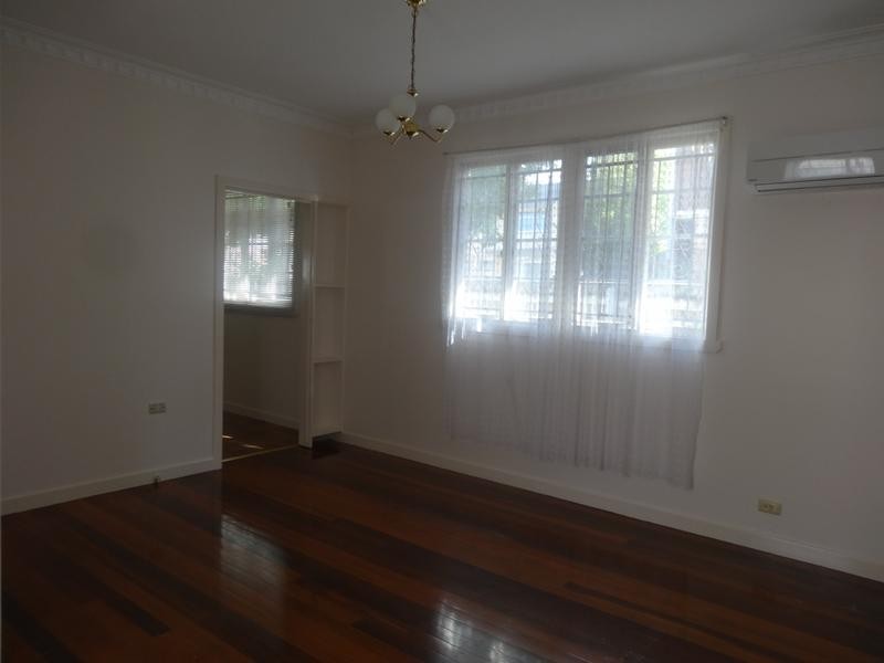 130 Clarence Road, Indooroopilly QLD 4068