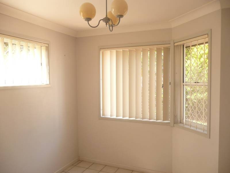 4/126 Clarence Road, Indooroopilly QLD 4068