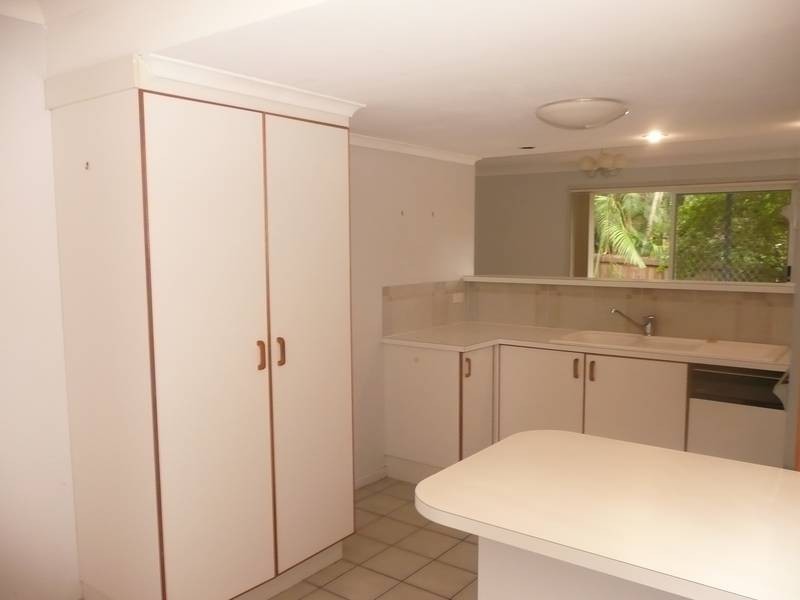 4/126 Clarence Road, Indooroopilly QLD 4068