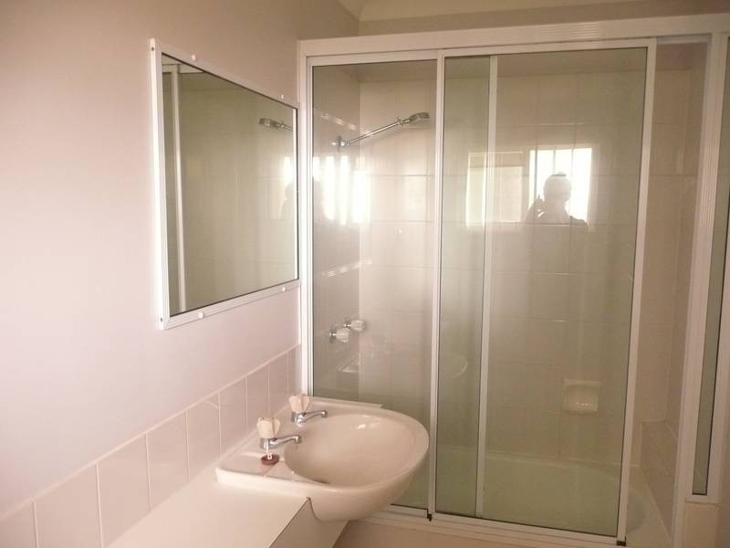 4/126 Clarence Road, Indooroopilly QLD 4068