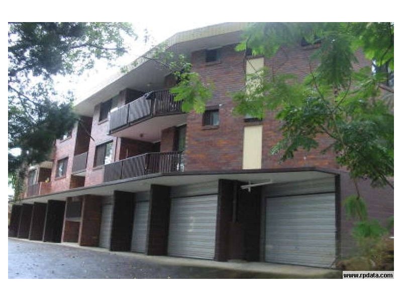 2/26 Rylatt Street, Indooroopilly QLD 4068