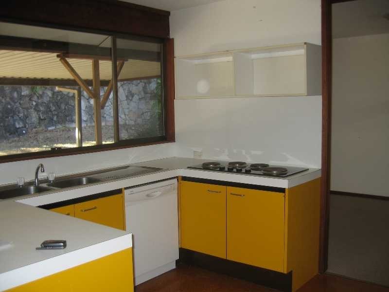 35 Ironbark Road, Chapel Hill QLD 4069