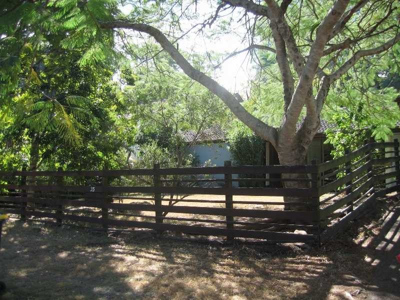 35 Ironbark Road, Chapel Hill QLD 4069