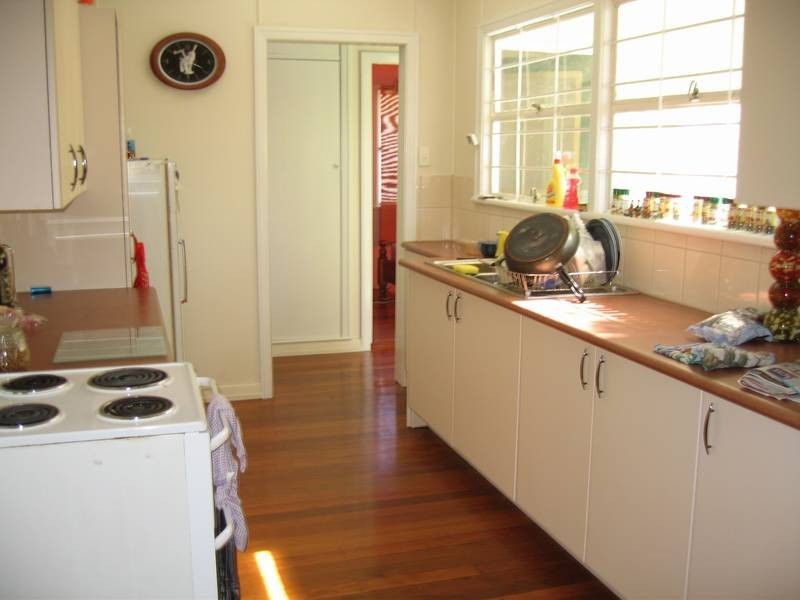 35 Disraeli Street, Indooroopilly QLD 4068