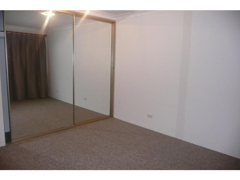 4/28 Warren Street, St Lucia QLD 4067