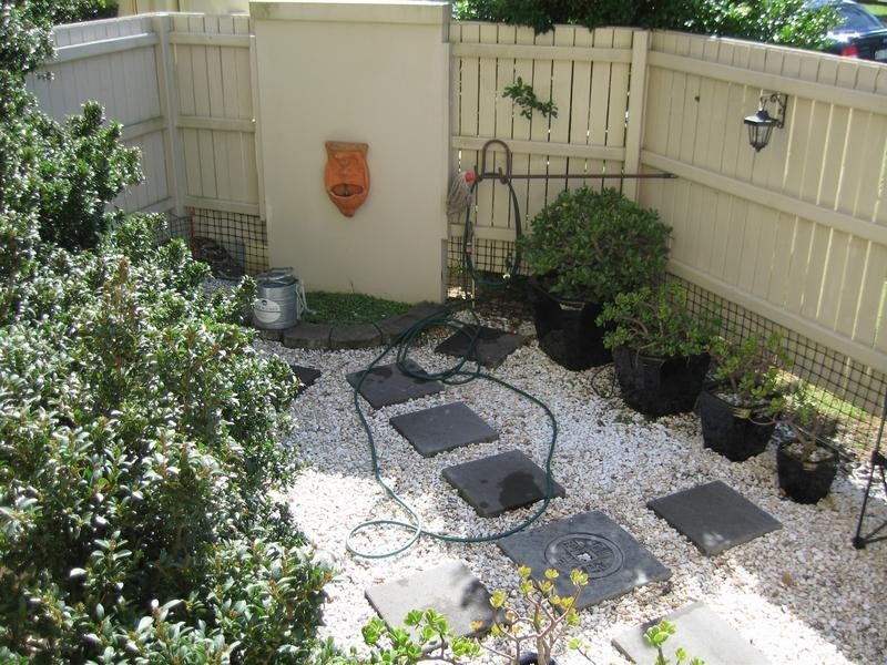 2/77 Fairley Street, Indooroopilly QLD 4068