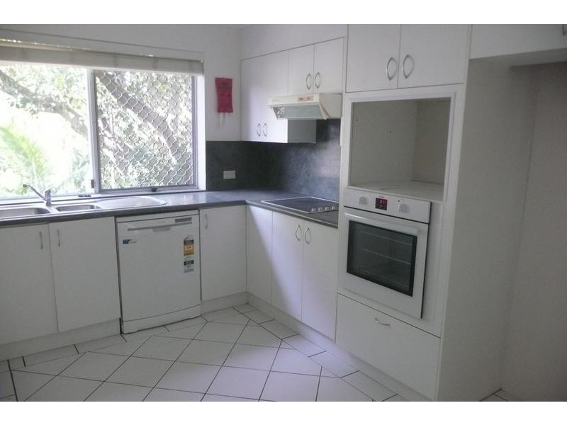 6/130 Central Avenue, Indooroopilly QLD 4068