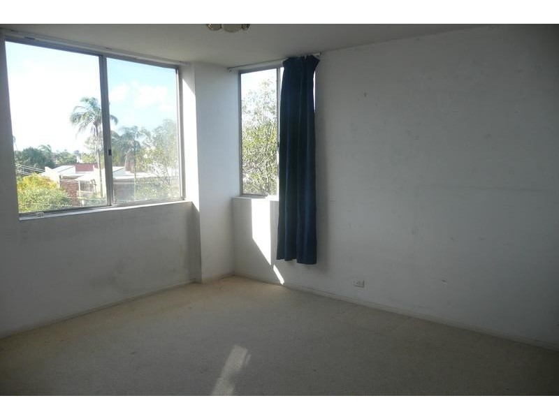 11/104 Station Road, Indooroopilly QLD 4068