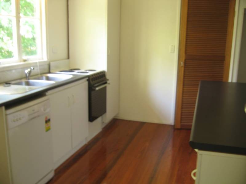 651 Moggill Road, Chapel Hill QLD 4069