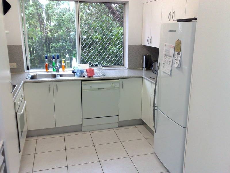 4/130 Central Avenue, Indooroopilly QLD 4068