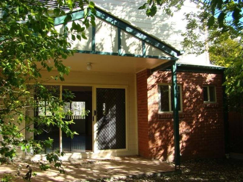 3/2 Queens Road, Taringa QLD 4068