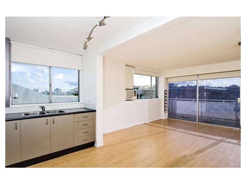 6/12 Underhill Avenue, Indooroopilly QLD 4068