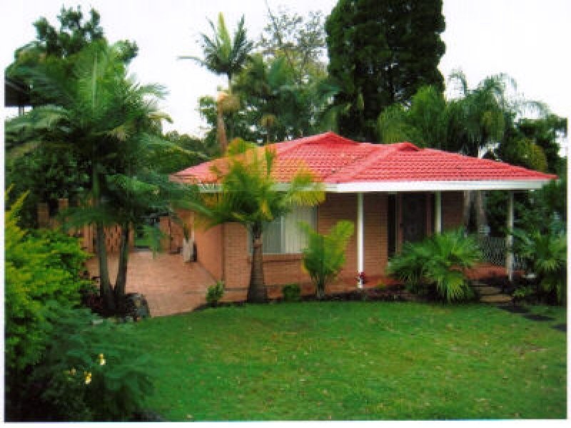 105 Burbong Street, Chapel Hill QLD 4069