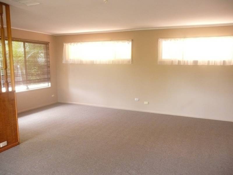 105 Burbong Street, Chapel Hill QLD 4069