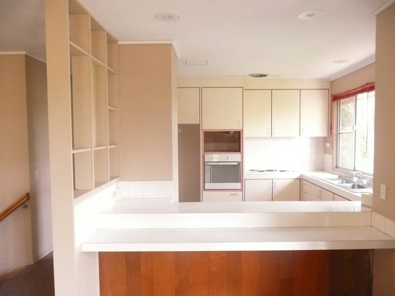 105 Burbong Street, Chapel Hill QLD 4069