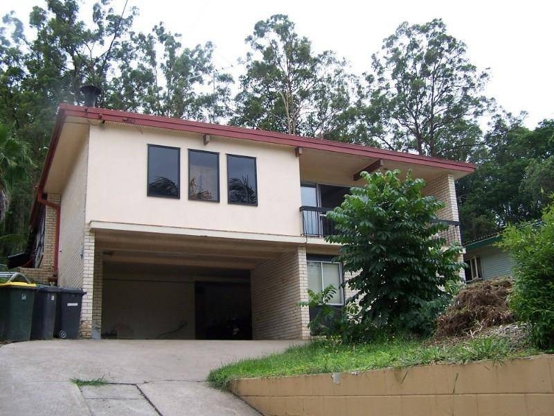 77 Moordale Street, Chapel Hill QLD 4069