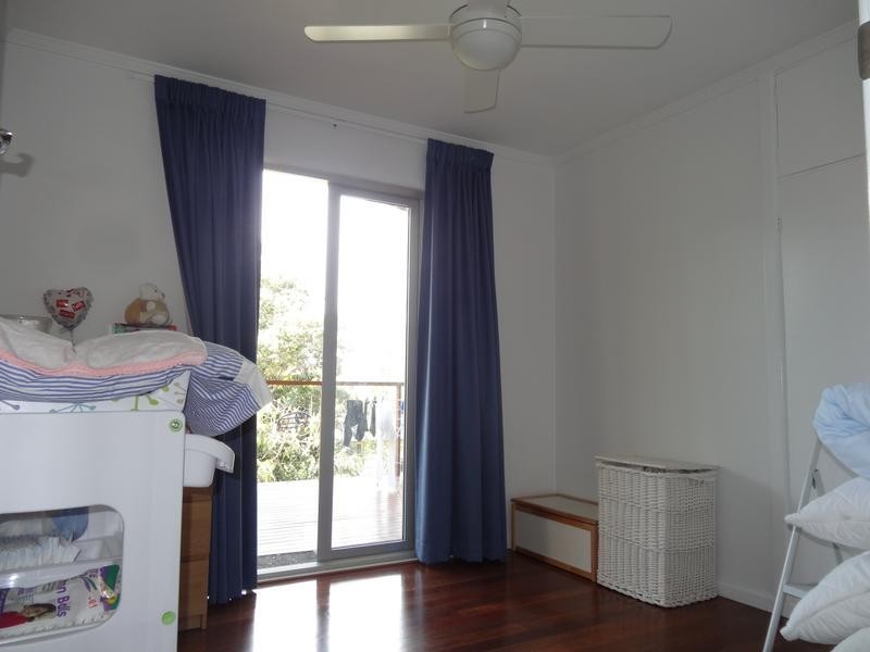 36 Currong Street, Kenmore QLD 4069